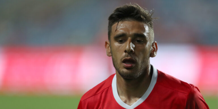 Sunderland make club record bid for winger